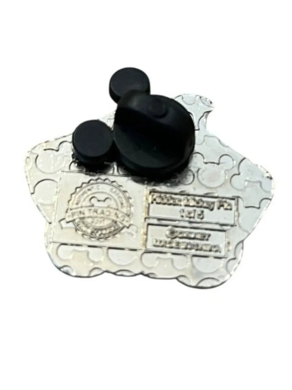 Dumbo Disney Hidden Mickey Collector Trader Pin Silvertone